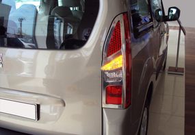 Накладка на стопи (2 шт, нерж) OmsaLine для Peugeot Partner Tepee 2008-2018рр