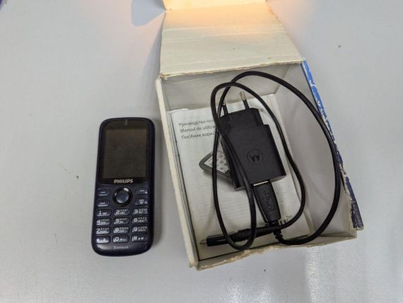 Кнопковий телефон Philips Xenium X1510 бу | Зображення 1