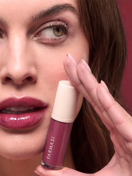 Блеск для губ Farmasi Royal Cherry Cranberry pie 8 мл | Зображення 5