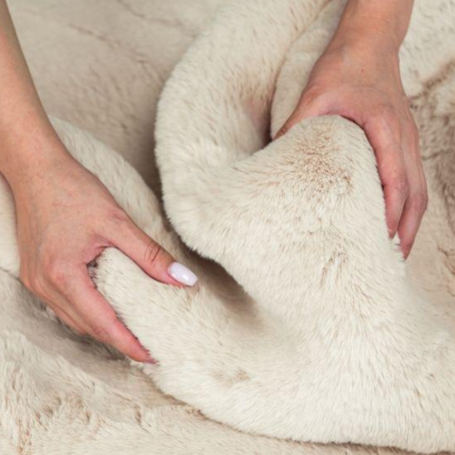 Килимок для підлоги з еко-хутра ТМ Dariana Elegant 160*220 см ванільно-бежевий | Зображення 3