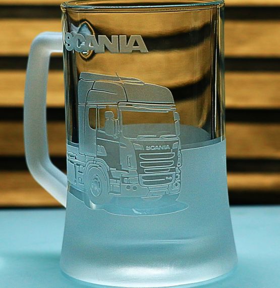 Пивний келих 670 мл з гравіюванням Scania подарунок для далекобійника кухоль з гравіюванням Сканія | Зображення 2
