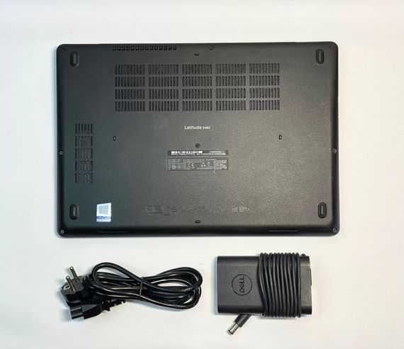 Ноутбук Dell Latitude 5480 14" Full HD / Intel Core i5-7440HQ / 8 ГБ DDR4 / SSD 256 ГБ / Intel HD Graphics 630 / Windows 11 / Б/У | Зображення 3
