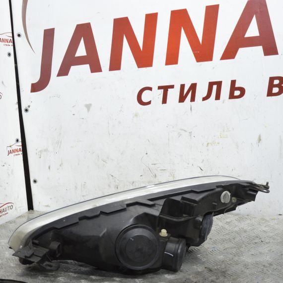 Фара передня права Citroen C4 Picasso 2010-2013 рестайл Фара права Сітроен ц4 Пікассо 9673099580 | Зображення 3
