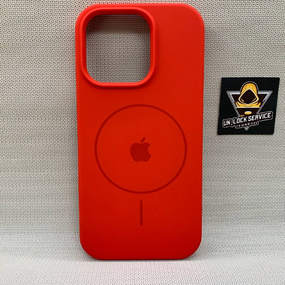 Чохол Iphone 16 Pro MagSafe SoftTouch м'який Протиударний Червоний