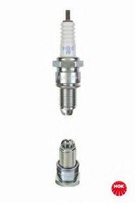 Свічка запалювання AUDI 80 VW GOLF II 1.6 83-92PASSAT 3 1.6 88-92 (3-Ground) (вир-во NGK) NGK BUR5ET10 на AUDI 4000 (89, 89Q, 8A, B3)