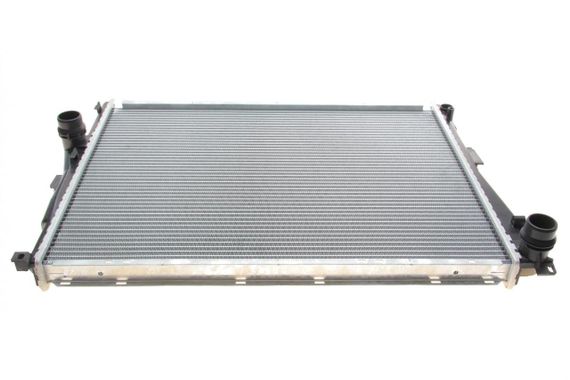 Радіатор охолодження BMW 3 E46 00-05 M43 N46 M47 M52 M54 + отв.масл.радіатор  06002205