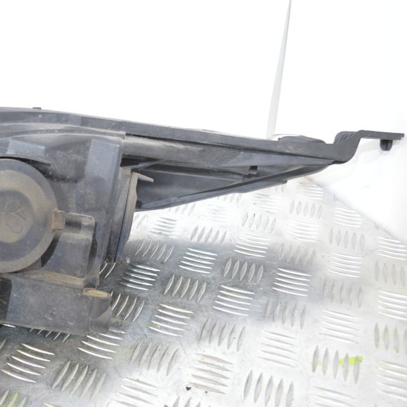 Фара права Ford Fiesta VI 2013-2017 рестайлінг Фара передня права Форд Фієста 6 C1BB13W029AE | Зображення 7