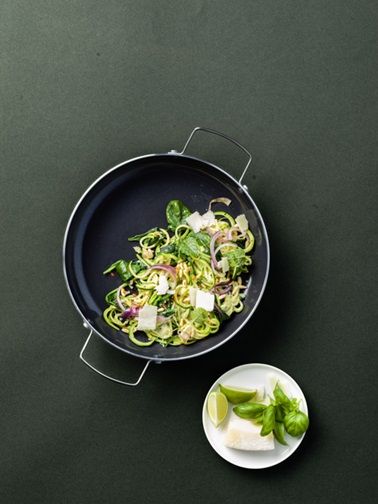 Сотейник із кришкою GreenPan Chef's Collection CC007736-001 28 см 3.5 л чорний | Зображення 1