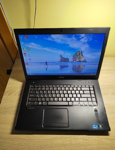 Ноутбук Dell Vostro 3550 + 15.6 HD + i7 + Radeon + SSD + 8 GB  Б/В