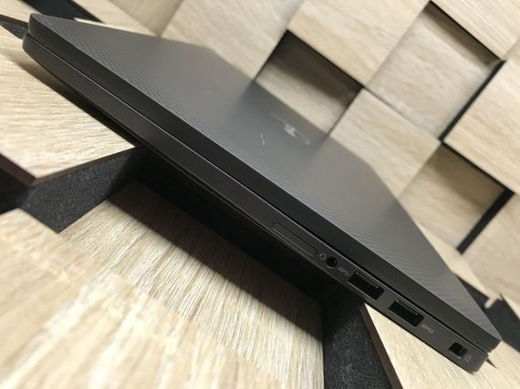 Ультрабук Б-класс Dell Latitude 7410 / 14" (1920x1080) IPS / Intel Core i5-10210U (4 (8) ядра по 1.6 - 4.2 GHz) / 8 GB DDR4 / 256 GB SSD M.2 / Intel UHD Graphics / WebCam / Fingerprint / USB 3.2 / HDMI / Windows 10 б/у | Зображення 5