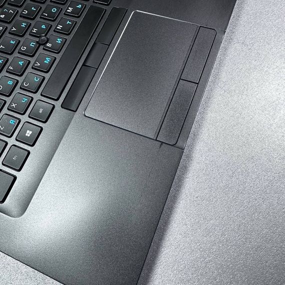 Ультрабук Б-клас Dell Latitude 5400 / 14" (1920x1080) IPS / Intel Core i5-8365U (4 (8) ядра по 1.6 - 4.1 GHz) / 8 GB DDR4 / 256 GB SSD / Intel UHD Graphics / WebCam б/в | Зображення 2