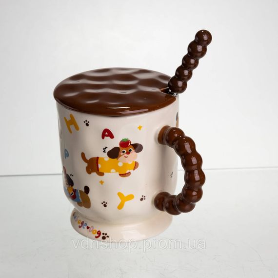 Новорічна порцелянова чашка "Весела Такса" з кришкою та ложкою 400 мл, Святкова кружка чашка для дітей на подарунок FM-17B | Зображення 3