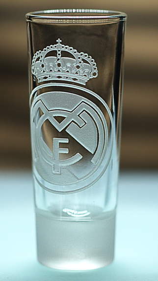 Стеклянная рюмка 60мл Реал Мадрид Real Madrid с гравировкой подарок для фаната стопка футбольная стопка | Зображення 2