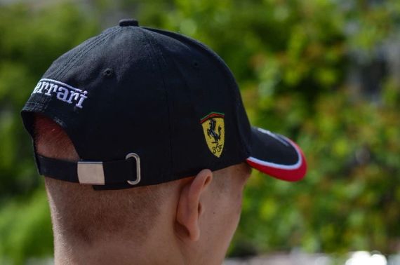Кепка бейсболка чоловіча жіноча City-A Ferrari чорна | Регульований розмір | Стильна кепка з логотипом Ferrari | Унісекс | Зображення 5