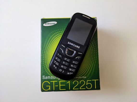 Мобильный телефон Samsung e1225t black бу. | Зображення 1