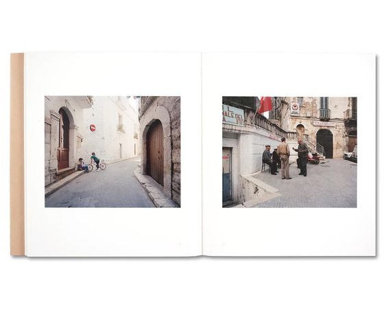 Книга альбом известных фотографов про Италию Luigi Ghirri: Puglia книги про уличную фотографию Луиджи Гирри | Зображення 2