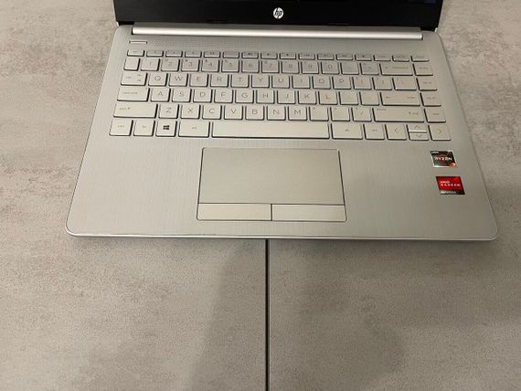 Ноутбук HP Pavilion 14-dk1025wm / 14" (1366x768) TN / AMD Ryzen 3 3250U (2 (4) ядра по 2.6 - 3.5 GHz) / 8 GB DDR4 / 128 GB SSD + 500 GB HDD / AMD Radeon Vega 3 Graphics / WebCam б/у + Подарок Проводная мышь USB | Зображення 2