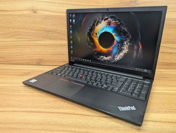 Ноутбук Б-клас Lenovo ThinkPad E15 / 15.6" (1920x1080) IPS / Intel Core i7-10510U (4 (8) ядра по 1.8 - 4.9 GHz) / 16 GB DDR4 / 512 GB SSD / Intel UHD Graphics / WebCam / Windows 10 б/в + Подарунок Бездротова миша / USB | Зображення 5