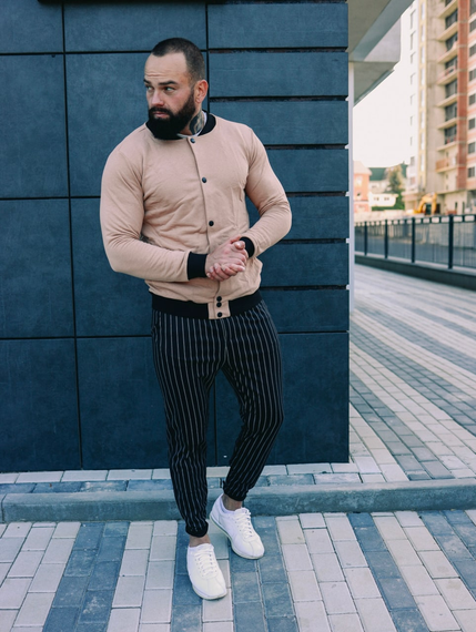 Бомбер ґудзик бежевий S XL