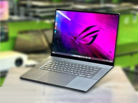 Игровой ноутбук Asus ROG Zephyrus G16 GU605M / 16" (2560x1600) OLED / Intel Core Ultra 9 185H (16 (22) ядер по 2.3 - 5.1 GHz) / 16 GB DDR5 / 2000 GB SSD M.2 / nVidia GeForce RTX 4070, 8 GB GDDR6, 128-bit / WebCam / Win 11 Home б/у | Зображення 3