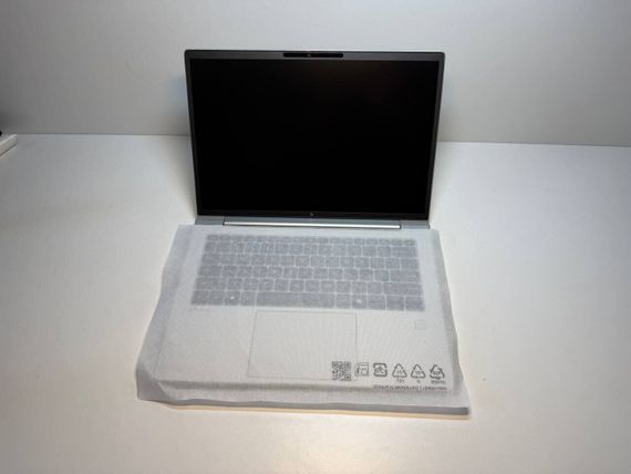 Ноутбук Б-клас HP EliteBook 6 G1a 14 / 14" (1920x1200) IPS / AMD Ryzen 5 Pro 230 (6 (12) ядер по 3.5 - 4.9 GHz) / 16 GB DDR5 / 256 GB SSD / AMD Radeon 760M Graphics / WebCam | Зображення 1