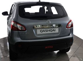 Накладка над номером (нерж.) З кнопкою, OmsaLine - Італійська нержавійка для Nissan Qashqai 2010-2014рр.