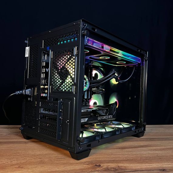 Збірка на замовлення: ігровий ПК AeroCool Dryft Mini Tower / AMD Ryzen 7 7800X3D (8 (16) ядер по 4,2 - 5,0 ГГц) / 32 ГБ DDR5 / 2000 ГБ SSD M.2 / nVidia GeForce RTX 5070, 12 ГБ GDDR7, 192-bit / 750 Вт | Зображення 7