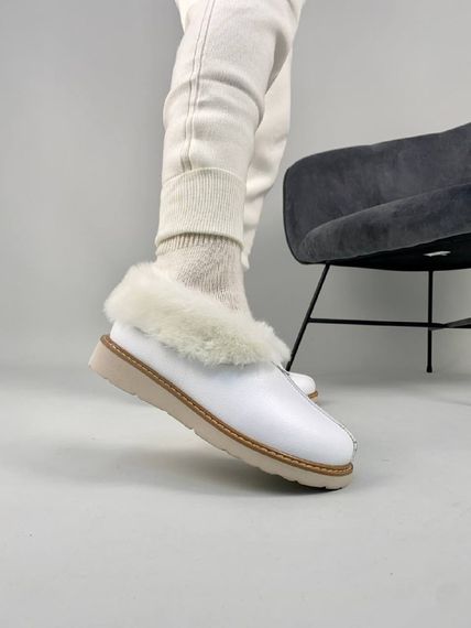Угги женские кожаные белого цвета короткие