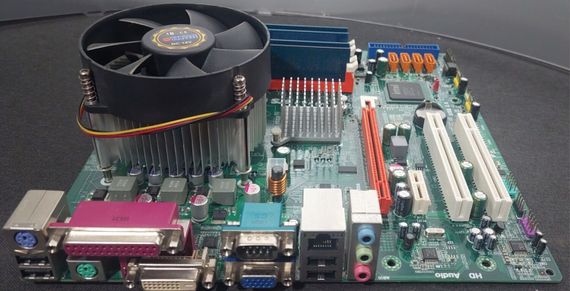 Комплект: Материнська плата Elitegroup G41T-M9 V1.0 / Intel Pentium E5800 (2 ядра по 3.2 GHz) / Intel GMA X4500 Graphics / Socket 775 / 8 GB DDR3 + Кулер б/в | Зображення 2