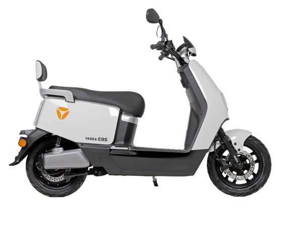 Електроскутер YADEA E8S (white) | Зображення 1