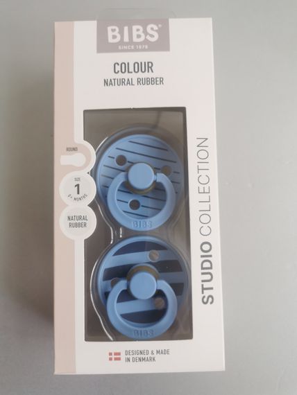 Соска Пустушка 0-6 міс. BIBS x Liberty Colour Latex Round(кругла) –Pin - Sky blue Mix