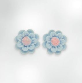 Очаровательные детские серьги клипсы для девочек Liresmina Jewelry «Фиалка» в голубовато-розовом цвете 1.8см