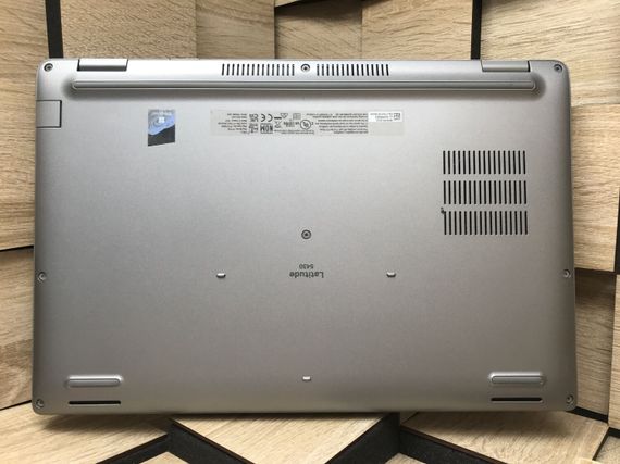 Ультрабук Б-класс Dell Latitude 5430 / 14" (1920x1080) IPS / Intel Core i5-1235U (10 (12) ядер по 1.3 - 4.4 GHz) / 16 GB DDR4 / 256 GB SSD M.2 / Intel Iris Xe Graphics / WebCam / Windows 10 б/у | Зображення 8