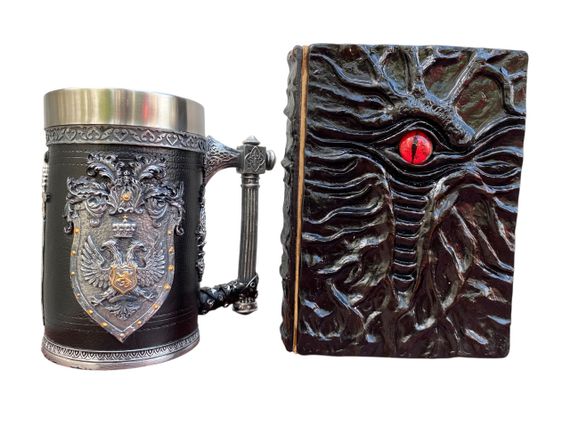 Подарунковий набір Кухоль 3D Щит і Корона та Блокнот 3D «Книга, що дивиться у відповідь»