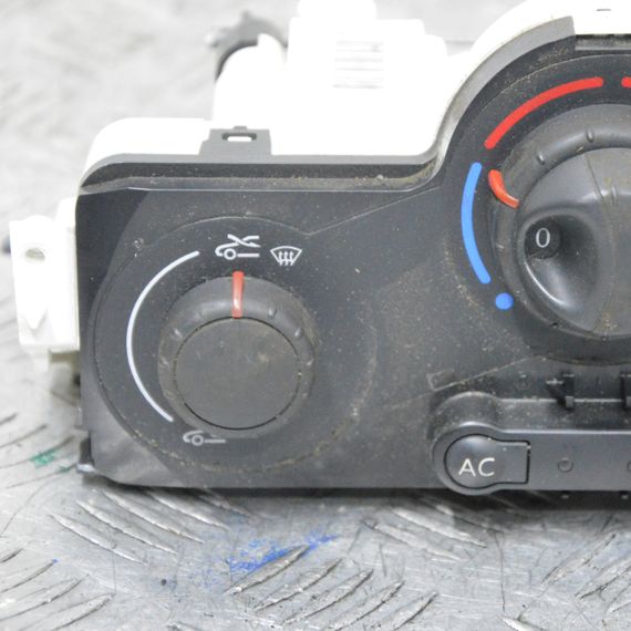 Блок управління клімат контролем Renault Scenic II 2003-2009 Панель пічки кондиціонера Рено Сценік 2 69587003 | Зображення 1