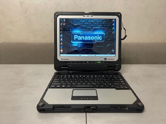 Защищенный нетбук-трансформер Panasonic Toughbook CF-33 / 12.5" (2160x1440) IPS Touch / Intel Core i7-7600U (2 (4) ядра по 2.8 - 3.9 GHz) / 16 GB DDR3 / 256 GB SSD / Intel HD Graphics 620 / WebCam / GPS / Два АКБ б/у | Зображення 1