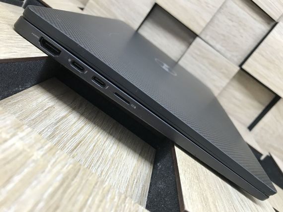 Ультрабук Б-класс Dell Latitude 7410 / 14" (1920x1080) IPS / Intel Core i5-10210U (4 (8) ядра по 1.6 - 4.2 GHz) / 8 GB DDR4 / 256 GB SSD M.2 / Intel UHD Graphics / WebCam / Windows 10 б/у | Зображення 4