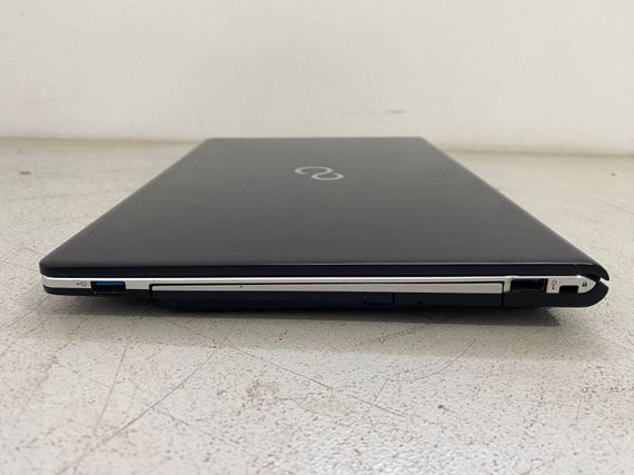 Ультрабук Б-класс Fujitsu LifeBook S936 / 13.3" (1920x1080) IPS / Intel Core i5-6200U (2 (4) ядра по 2.3 - 2.8 GHz) / 8 GB DDR4 / 128 GB SSD / Intel HD Graphics 520 / WebCam б/у | Зображення 5