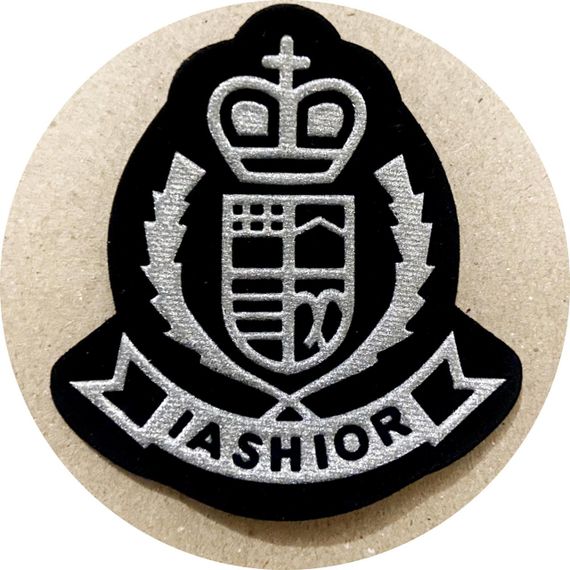 Нашивка на одяг (термо) Iashior 71*76 мм Срібляста