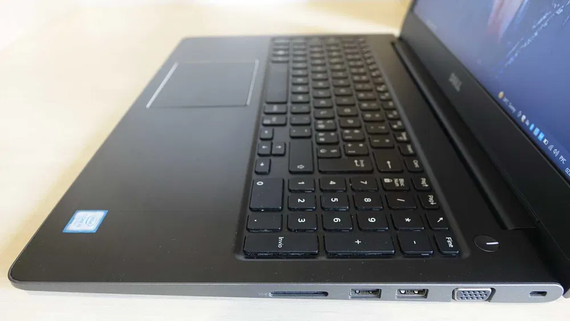 Ноутбук DELL Vostro 15 5568 i5-7200U/8GB/SSD 256GB | Зображення 4