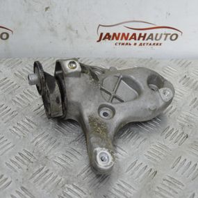 Кронштейн компресора кондиціонера 1.4 TSI Volkswagen Golf VI 2008-2013 Кріплення Фольксваген Гольф 1K0260885B