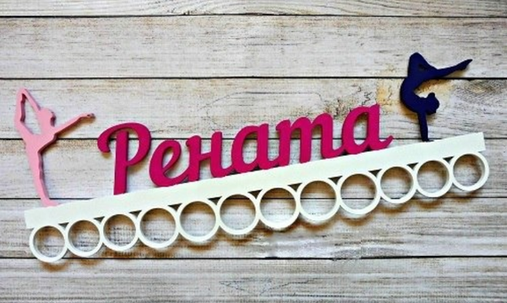 Медальниця для художньої гімнастики, іменна з поличкою, дерев'яна, тримач для медалей, медальниці