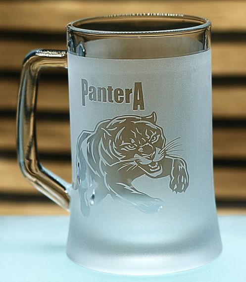 Пивний  келих 670 мл з гравіюванням Пантера символ грації та сили подарунок для жінки кухоль з гравіюванням | Зображення 2