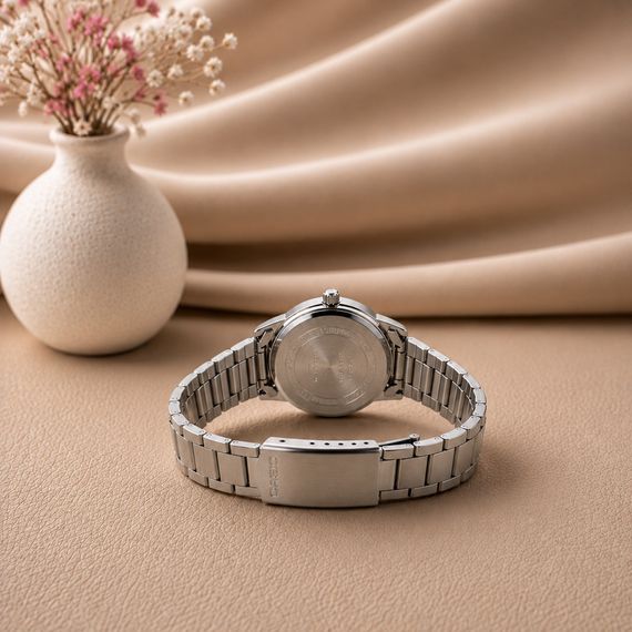 Жіночий годинник Casio LTP-1303D-4A | Зображення 1