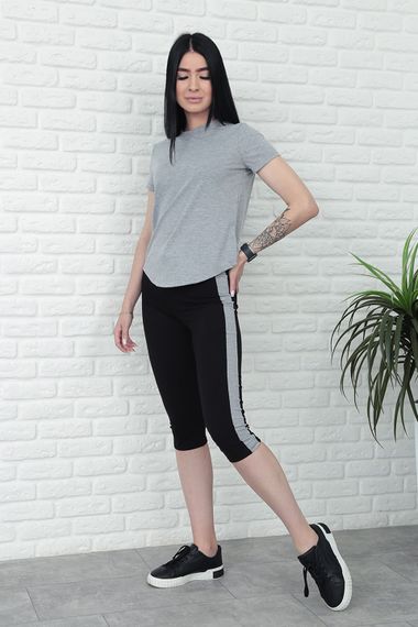 Женский летний костюм с бриджами и футболкой Gf7928 цвет серый, размер 46/48 | Зображення 1