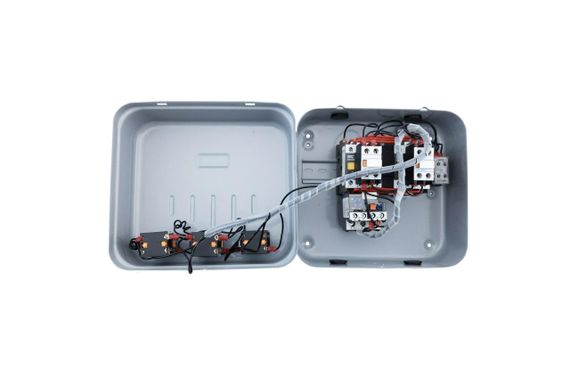 Контактор КММор151216 оболочка металл реверс 12А РТ-9-13А 230В/АС3 IP54 Ny95504443 | Зображення 1