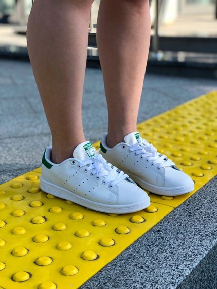 Жіночі кросівки Adidas Stan Smith білого кольору | Зображення 2