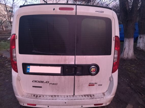 Значок (Abarth, самоклейка) 75 мм для Fiat Doblo III 2010-2022 рр | Зображення 3