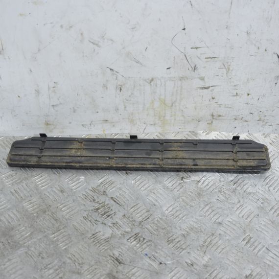 Накладка під лобове скло Mercedes W169 W245 2004-2012 Жабо лобового скла Мерседес A1698310244