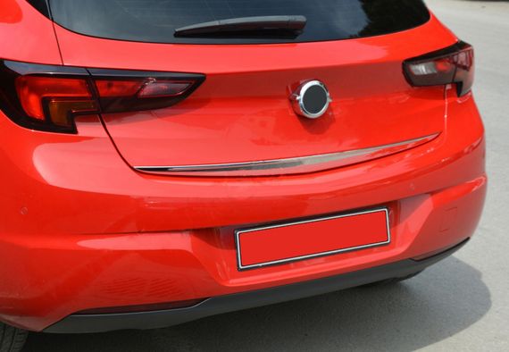 Нижня кромка кришки багажника (HB, нерж) Хром для Opel Astra K 2016-2024